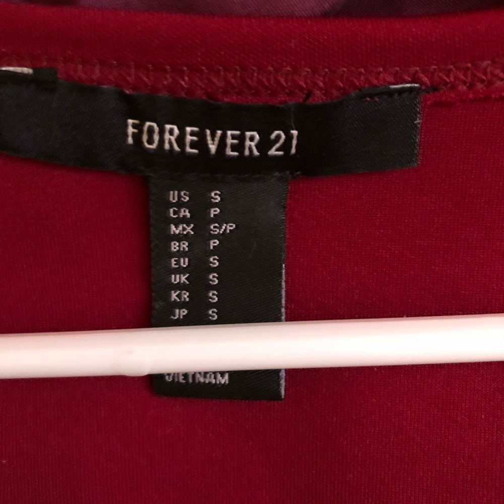 RED F21 TOP - Picture 3 of 4